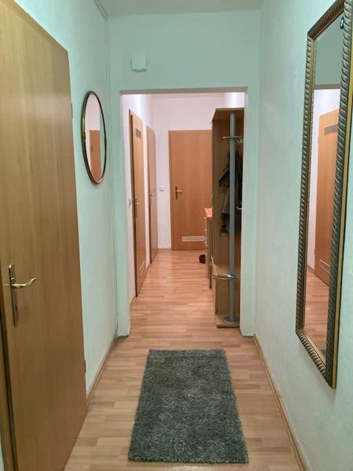Toll Apartment Am Rhein Netflix Internet 1000 Mbits, Free Parking Дуйсбург Экстерьер фото