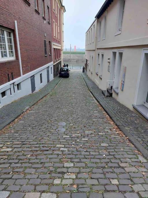 Toll Apartment Am Rhein Netflix Internet 1000 Mbits, Free Parking Дуйсбург Экстерьер фото